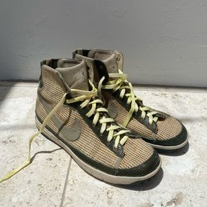 Vintage RARE Nike Blazer Mid Hightops Sneakers